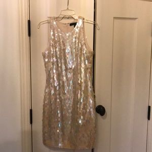 Stunning cocktail dress. Sequins, classy